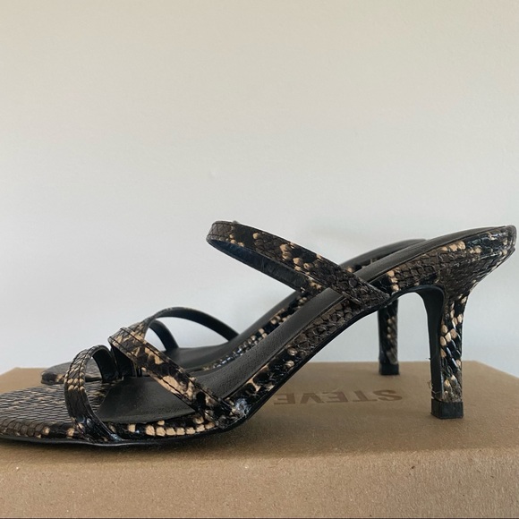 Urban Outfitters Kim Kitten Heel - Picture 7 of 11